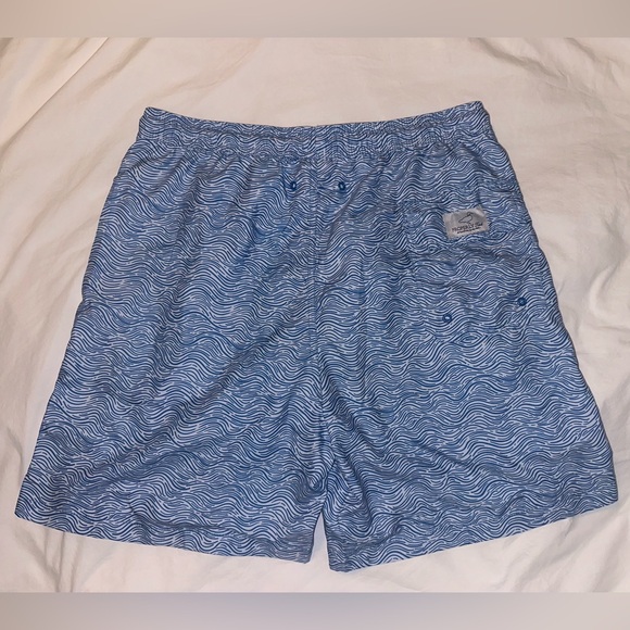 Properly Tied Swim Trunk Wave - Picture 3 of 3